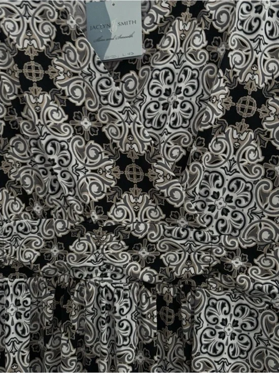 NWT Jaclyn Smith Long Sleeve V-Neck Printed Dress, P2P:22-25”, L:43” RT $35 - Picture 4 of 6